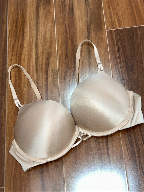 Victoria's Secret Other - 34B Victoria’s Secret Bombshell plunge padded push-up bra